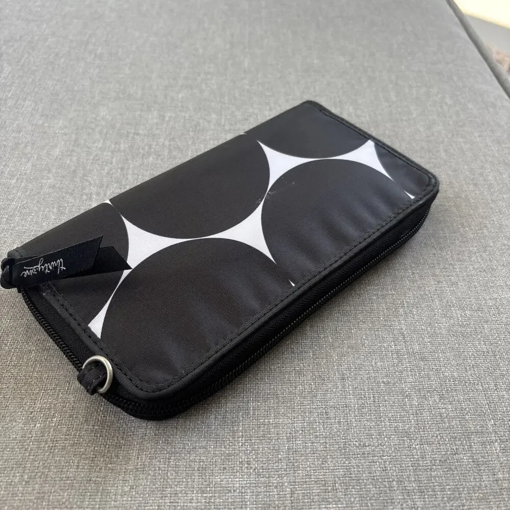 New Thirty One 31 Grocery Ads Wallet Black White Circles